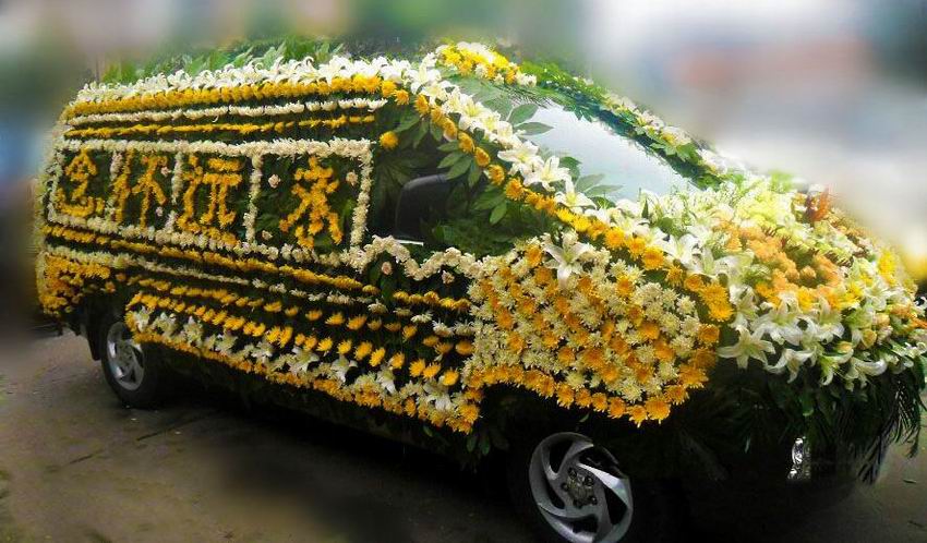 灵车鲜花布置7